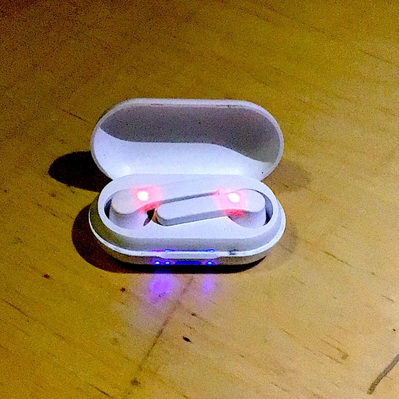 Earphone - Picture 1 of 1